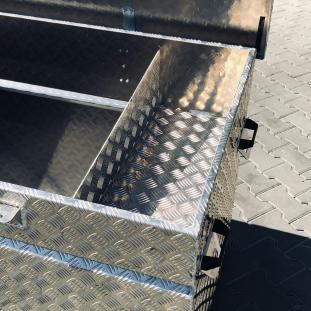 Blech Transportkiste schräger Deckel